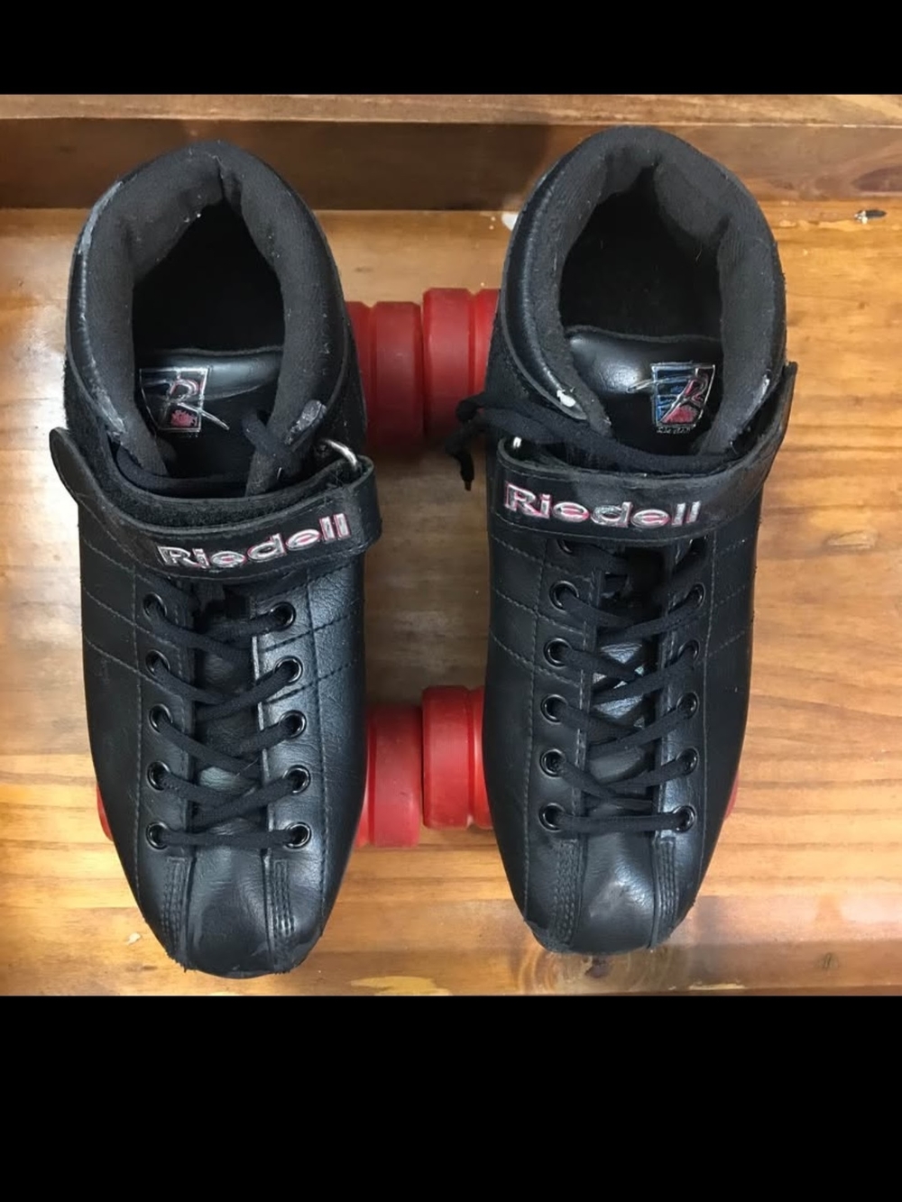 Riedel Men's Black Roller Skates with Red Wheels